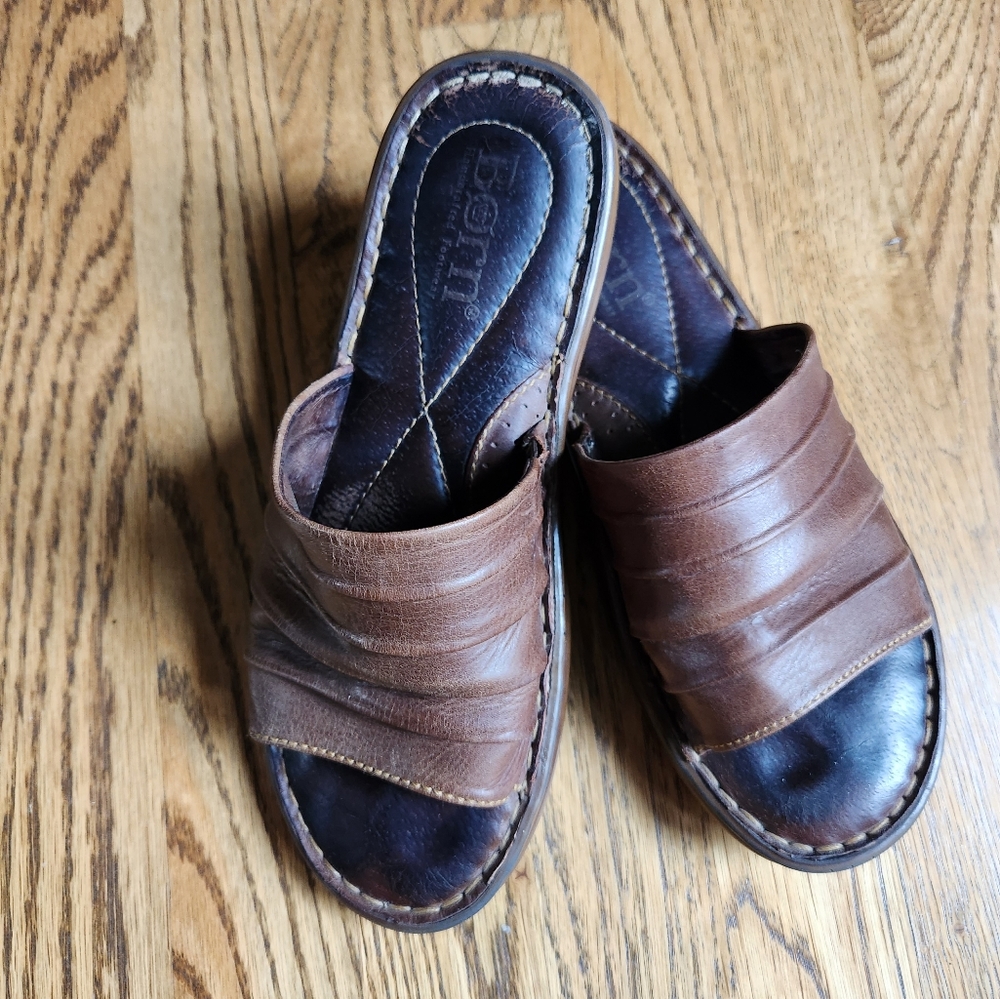 Born Brown Leather Slide Sandal US7.0